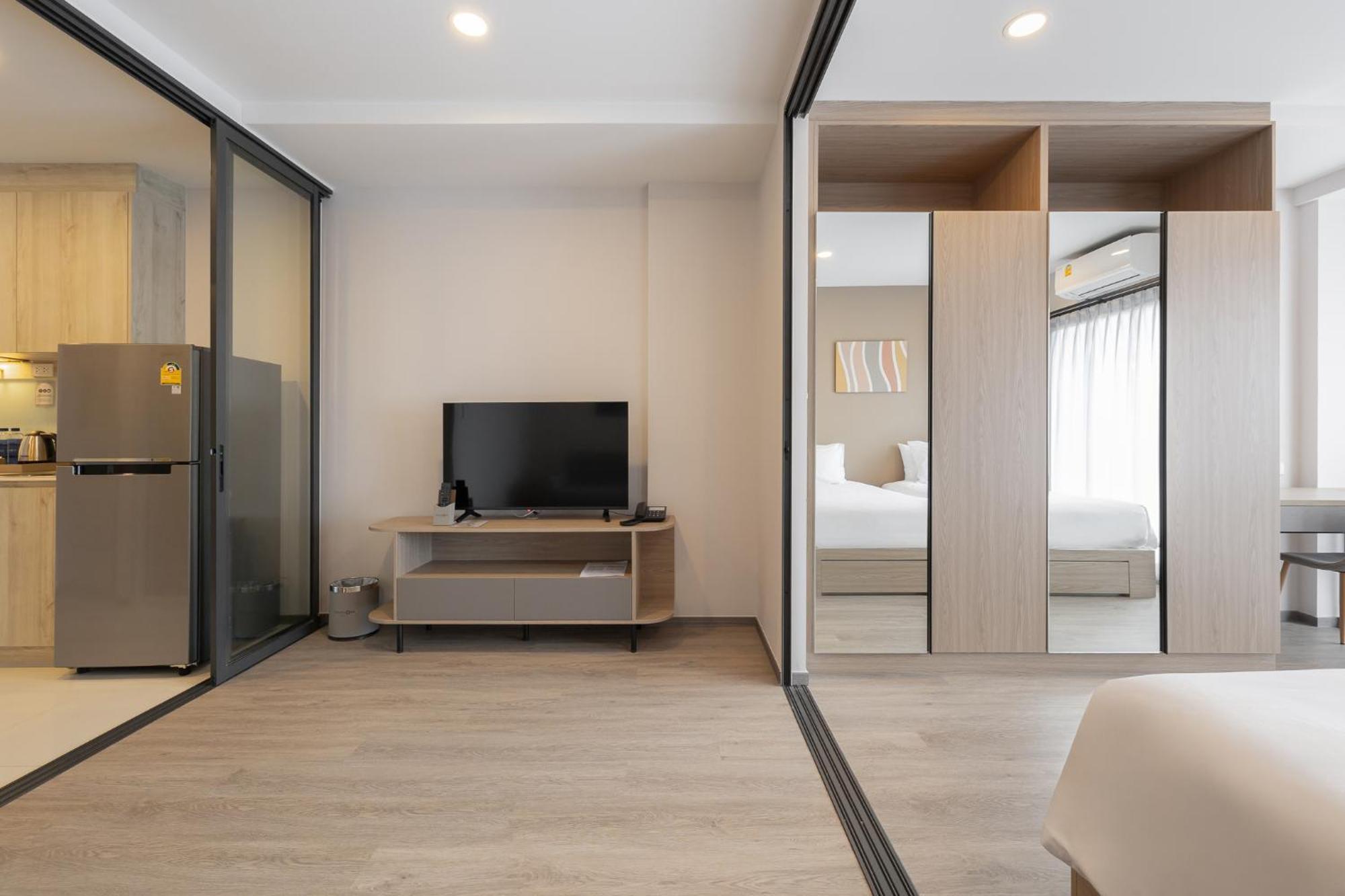 Salaya One Hotel & Service Apartment Ngoại thất bức ảnh